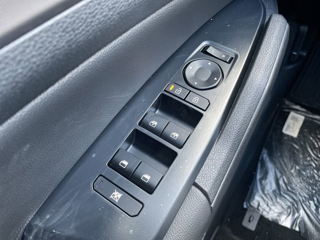 New 2026 Kia Sportage EX image 23