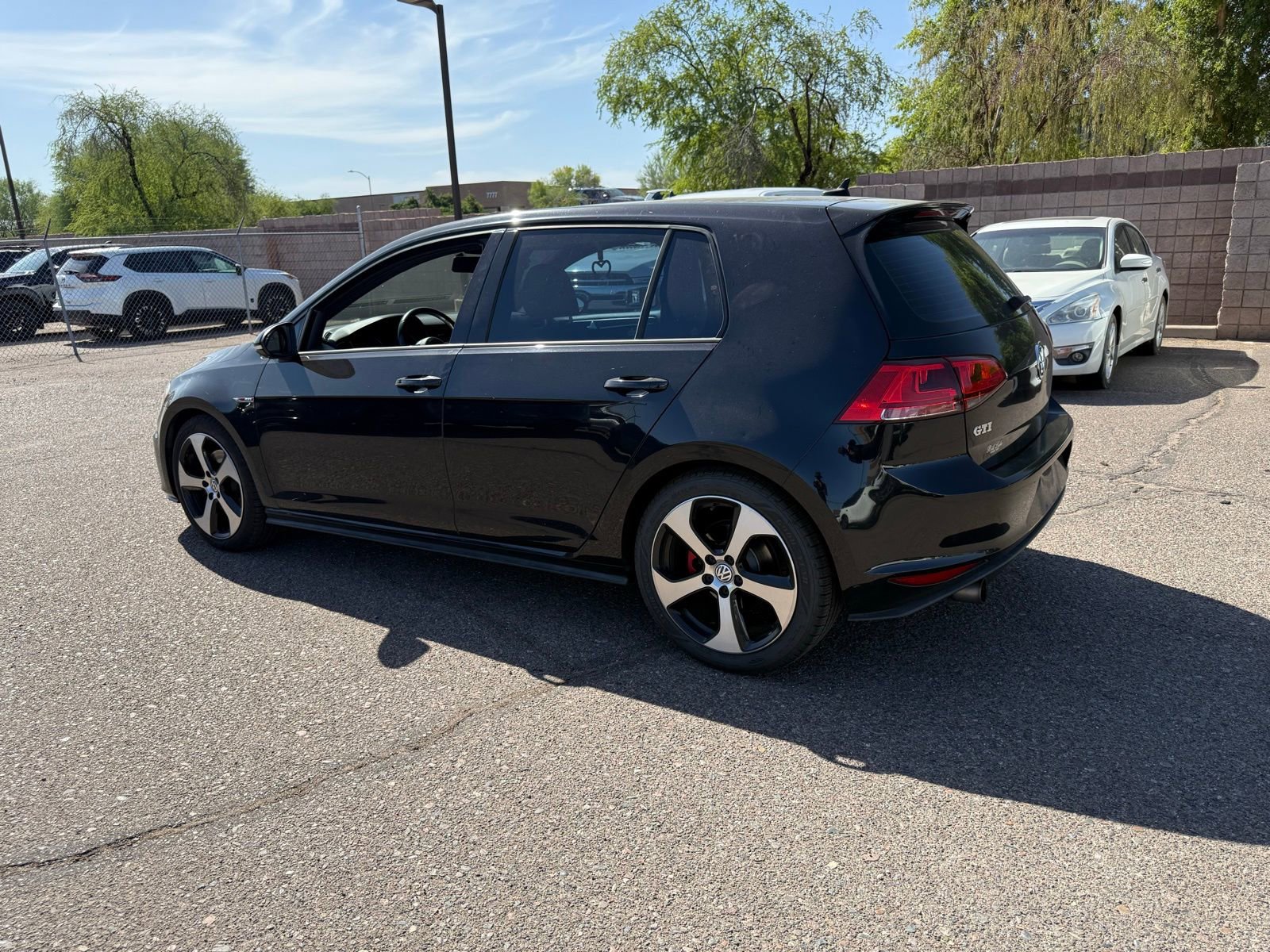 Used 2016 Volkswagen GTI S image 7