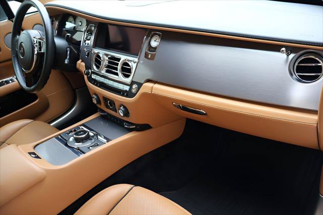 Certified 2019 Rolls-Royce Wraith RWD image 21