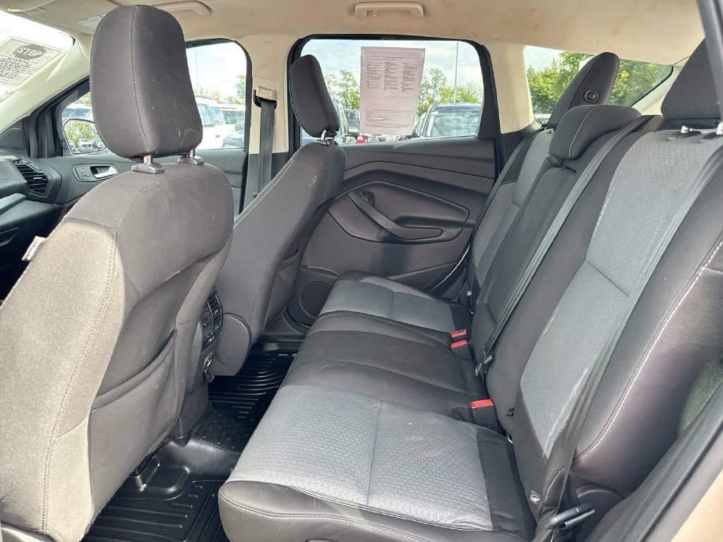 Used 2018 Ford Escape SE FWD image 22