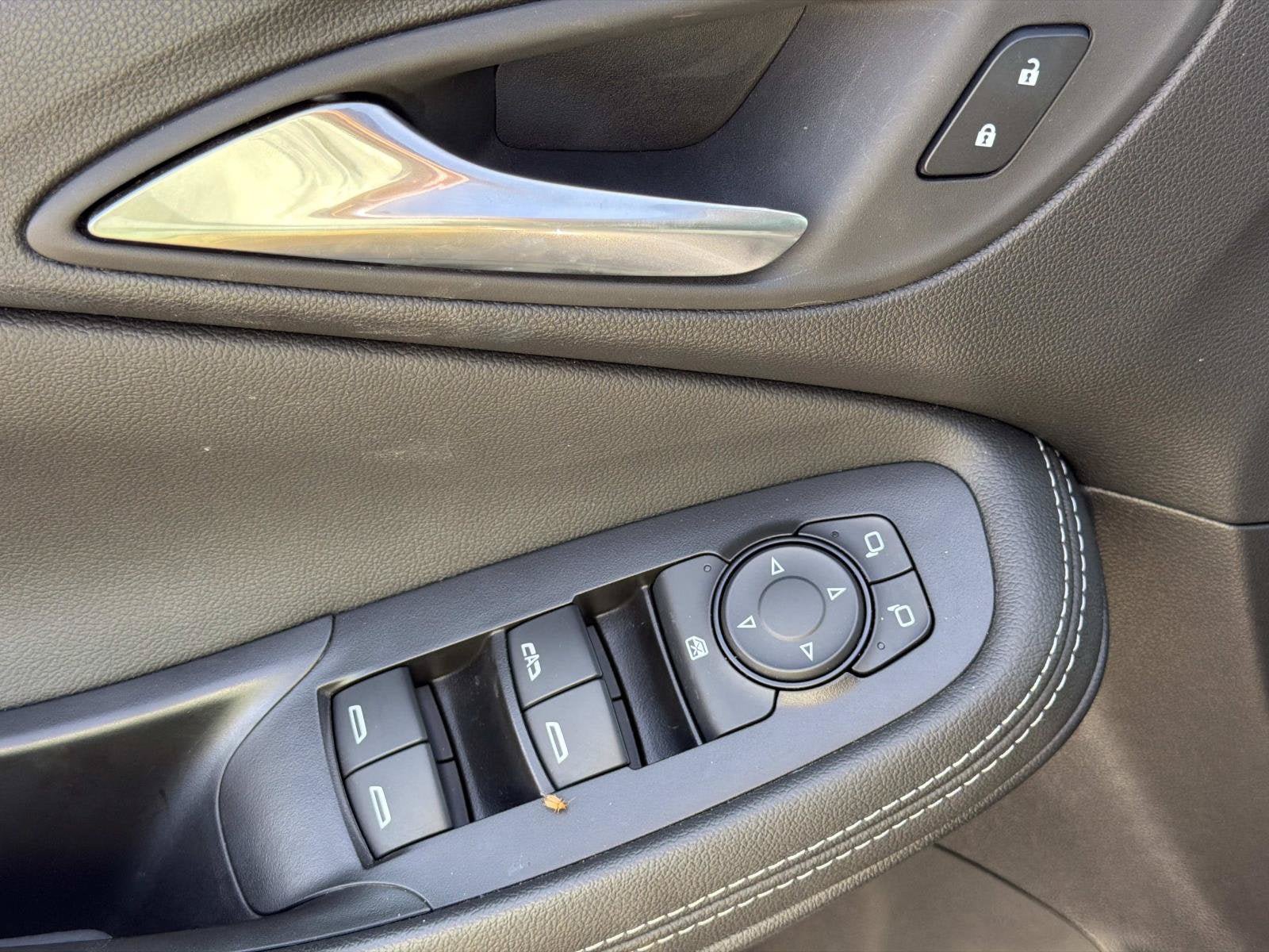 Used 2025 Buick Encore GX Preferred FWD image 11