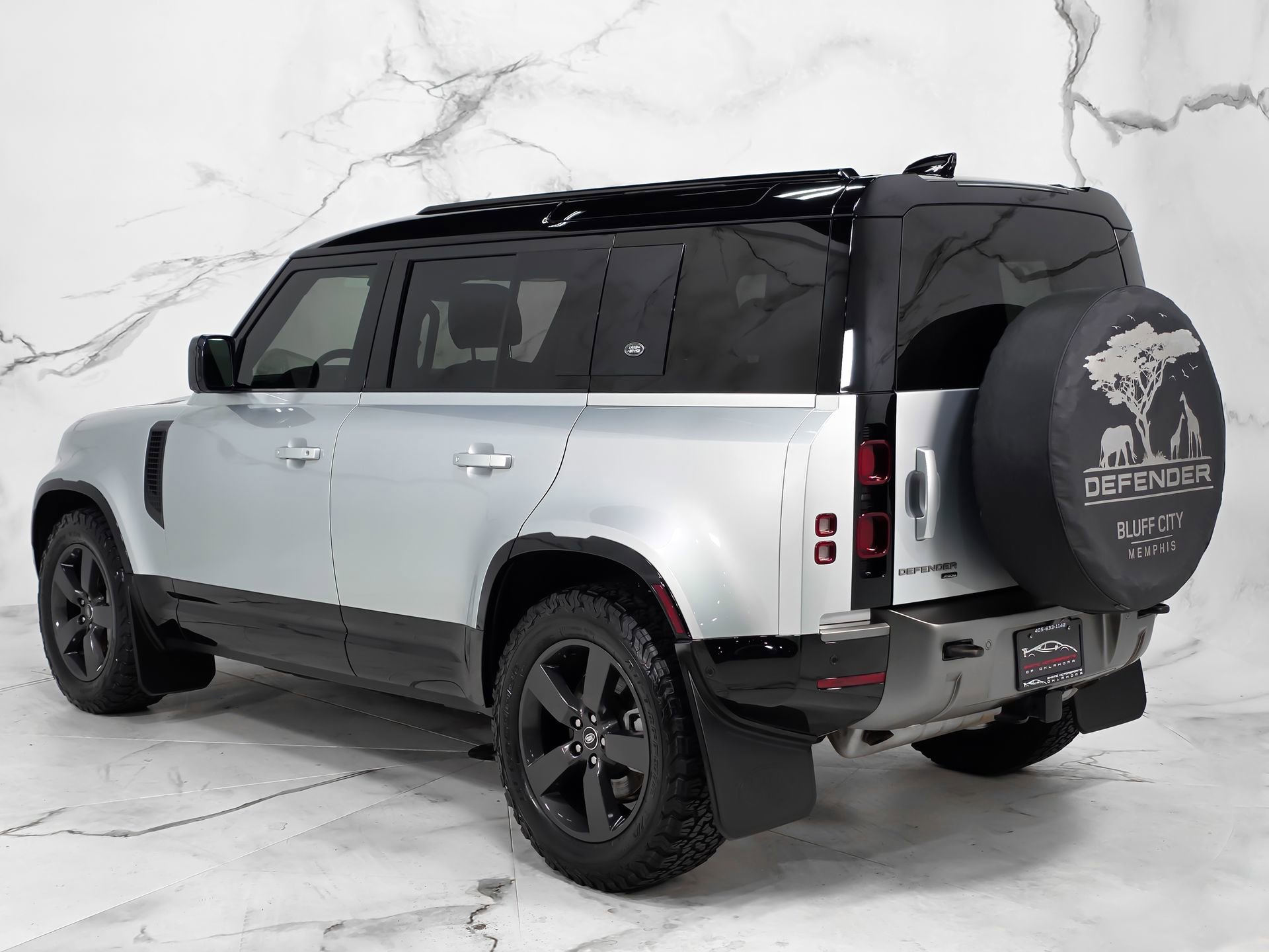 Used 2022 Land Rover Defender 110 X-Dynamic SE AWD/4WD image 11