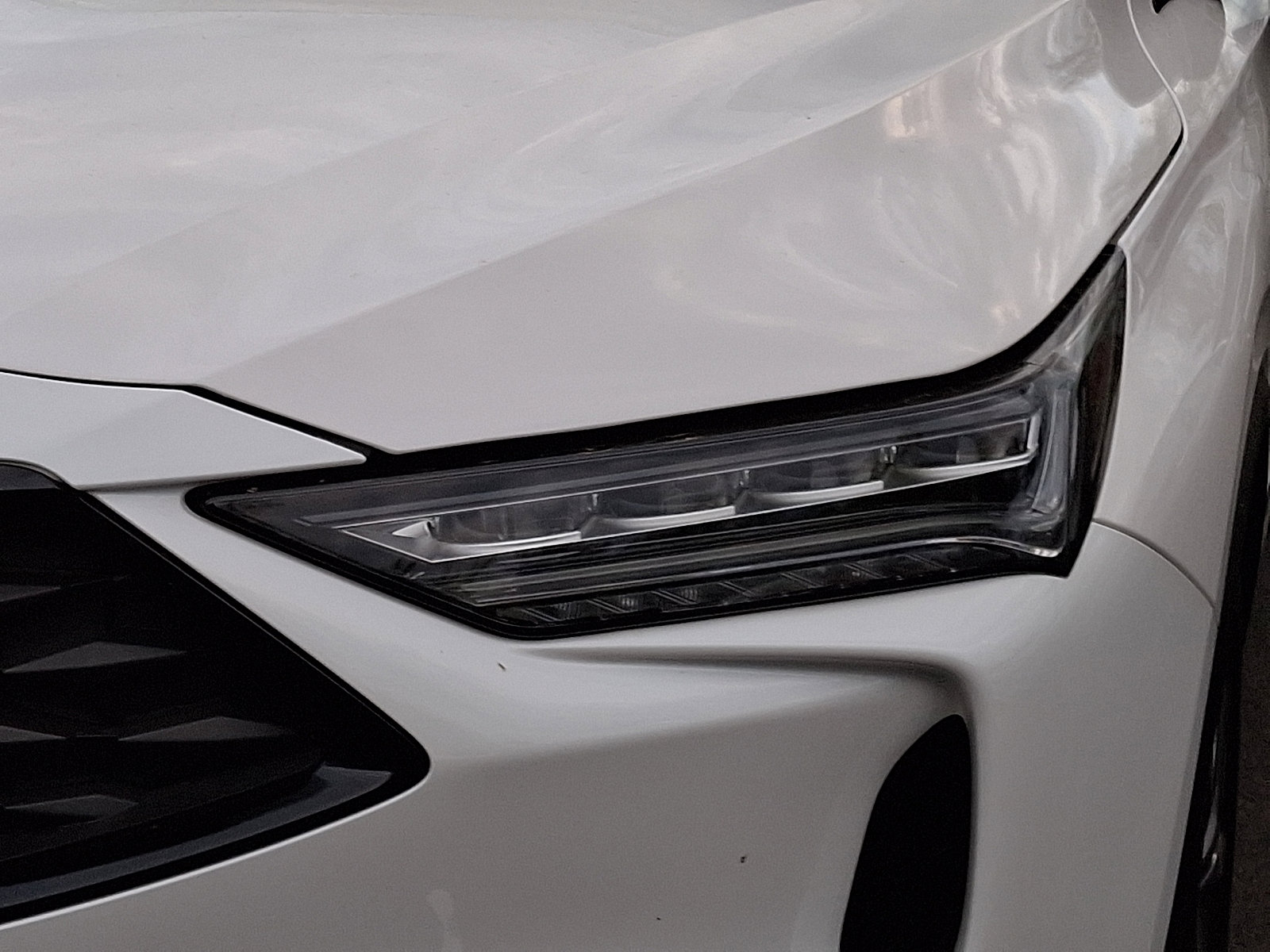 Used 2024 Acura MDX A-Spec image 9