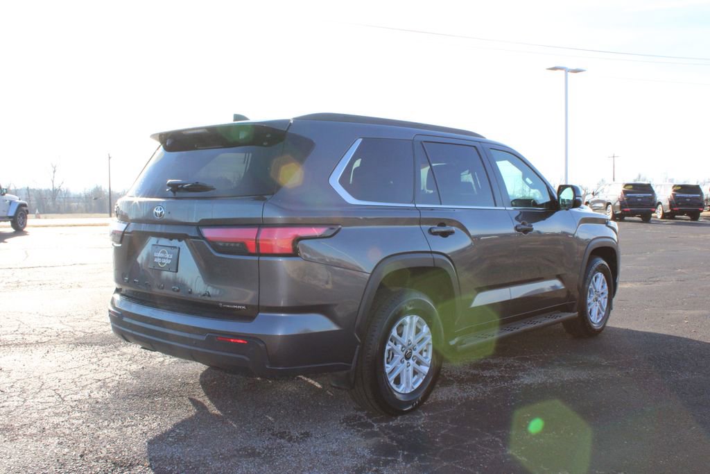 Used 2025 Toyota Sequoia SR5 AWD/4WD image 9