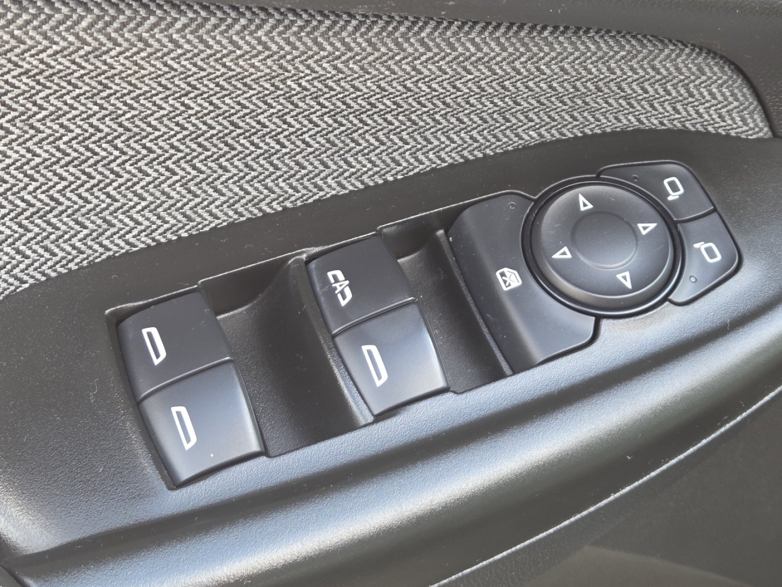 Used 2021 Chevrolet TrailBlazer LT w/ Sun and Liftgate Package FWD image 25