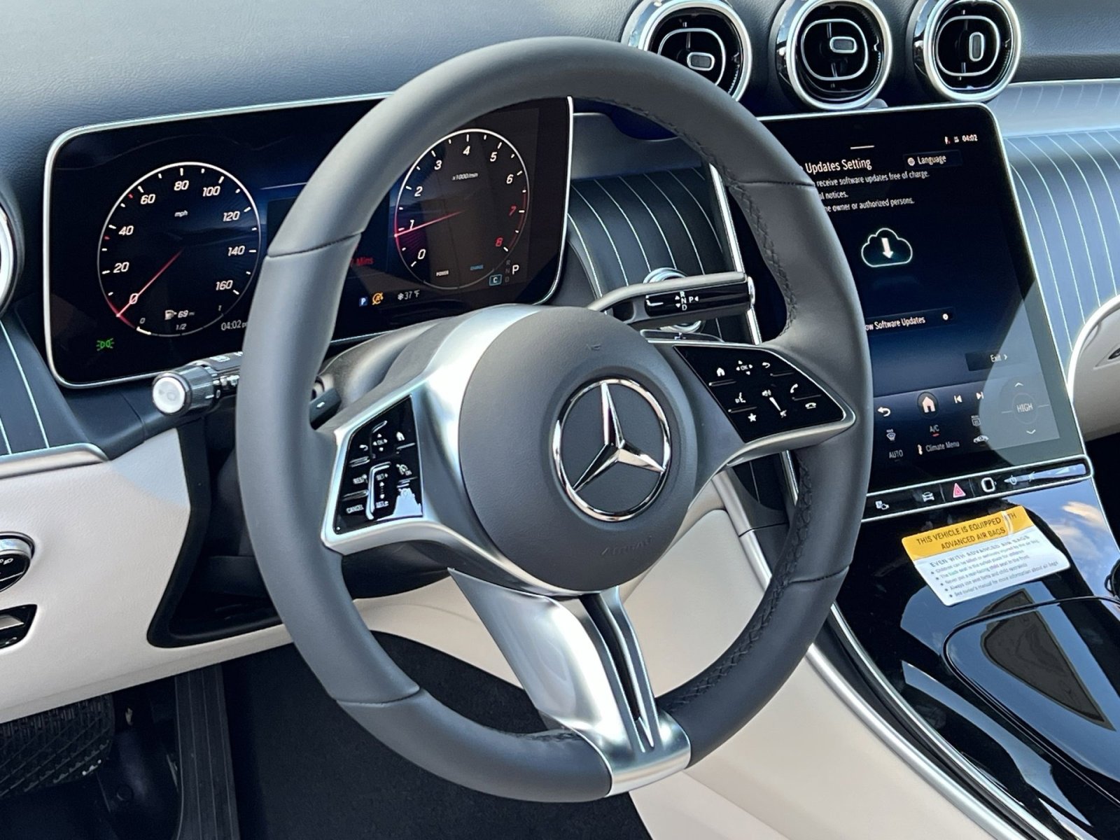 New 2026 Mercedes-Benz GLC 300 4MATIC image 14