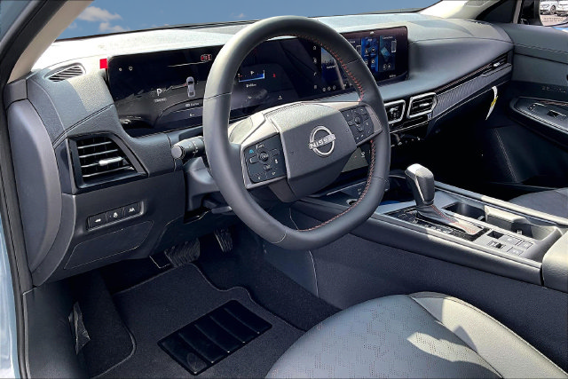 New 2027 Nissan Sentra SR w/ SR Premium Package FWD image 7