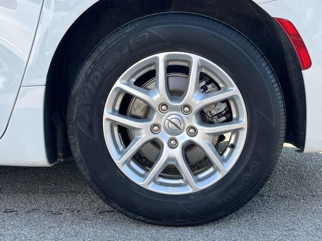 Used 2023 Chrysler Voyager LX FWD image 11