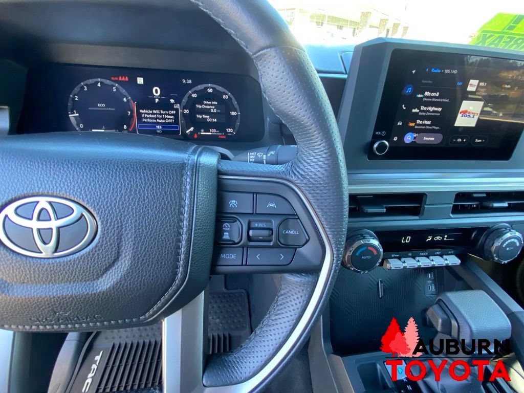 Used 2025 Toyota Tacoma TRD Sport AWD/4WD image 39