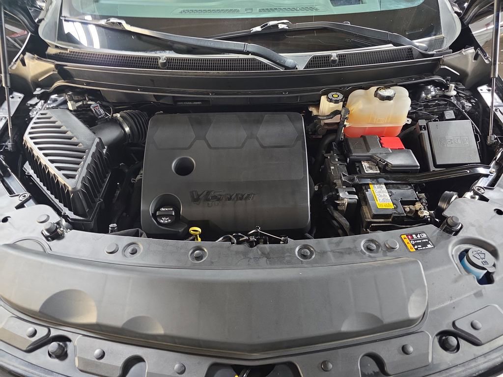 Used 2022 Buick Enclave Avenir w/ Avenir Technology Package image 28