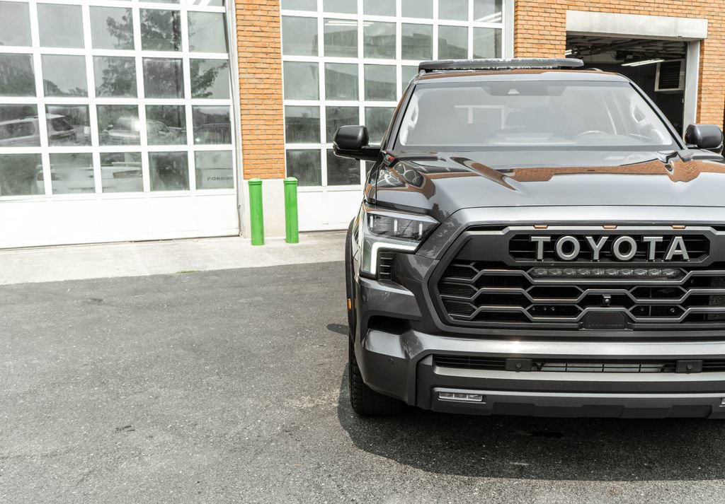 Used 2023 Toyota Sequoia 4WD image 36