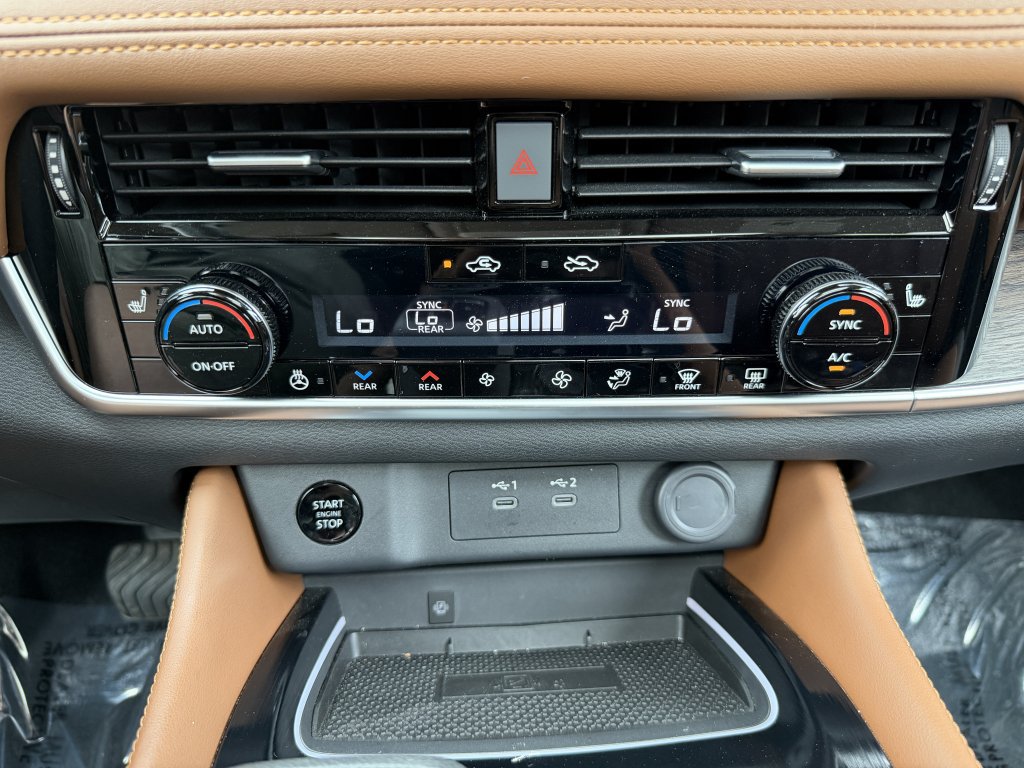 Used 2025 Nissan Rogue Platinum w/ Platinum Premium Package FWD image 25