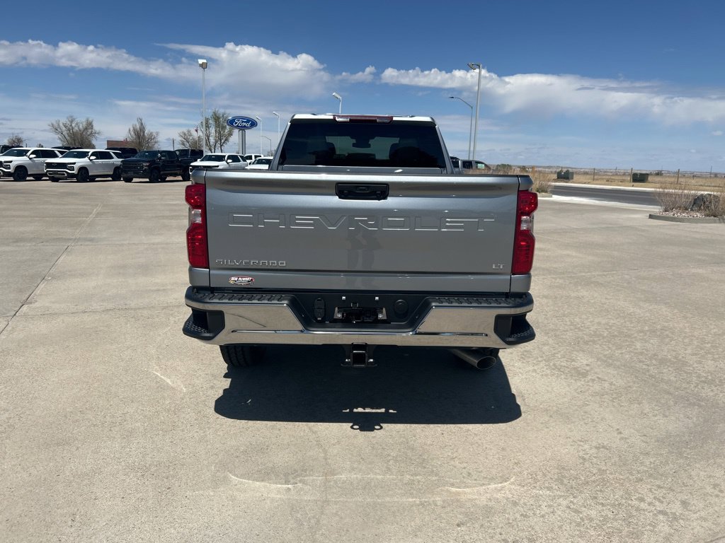 New 2026 Chevrolet Silverado 2500 LT w/ Z71 Off-Road Package AWD/4WD image 4