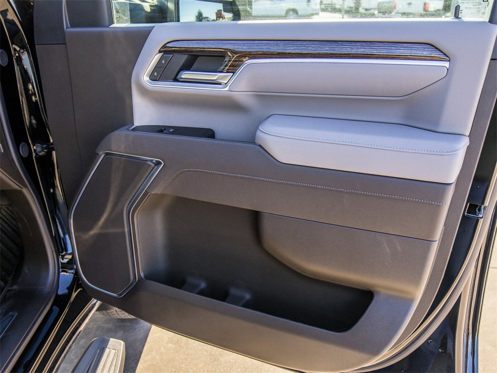 New 2026 GMC Sierra 3500 SLE w/ SLE Value Package image 16