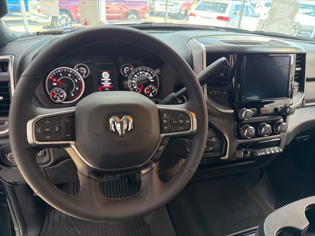 New 2025 RAM 2500 Big Horn AWD/4WD image 17