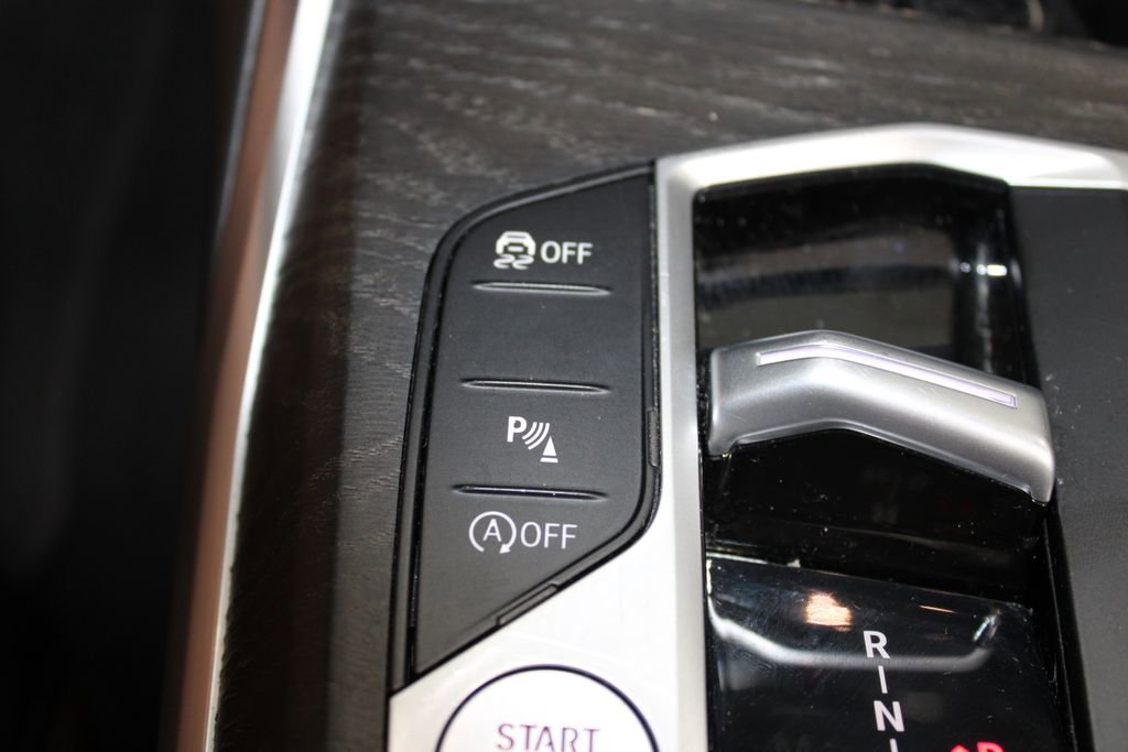 Used 2024 BMW 430i Convertible image 50