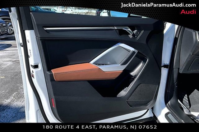 Used 2025 Audi Q3 2.0T Premium w/ Convenience Package image 15