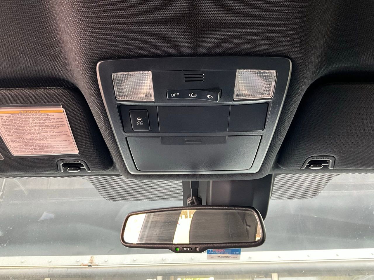 Used 2019 Toyota Tacoma TRD Sport w/ Technology Package image 15