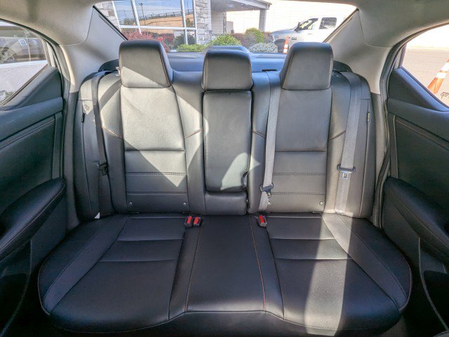Used 2022 Nissan Sentra SR w/ SR Premium Package FWD image 23