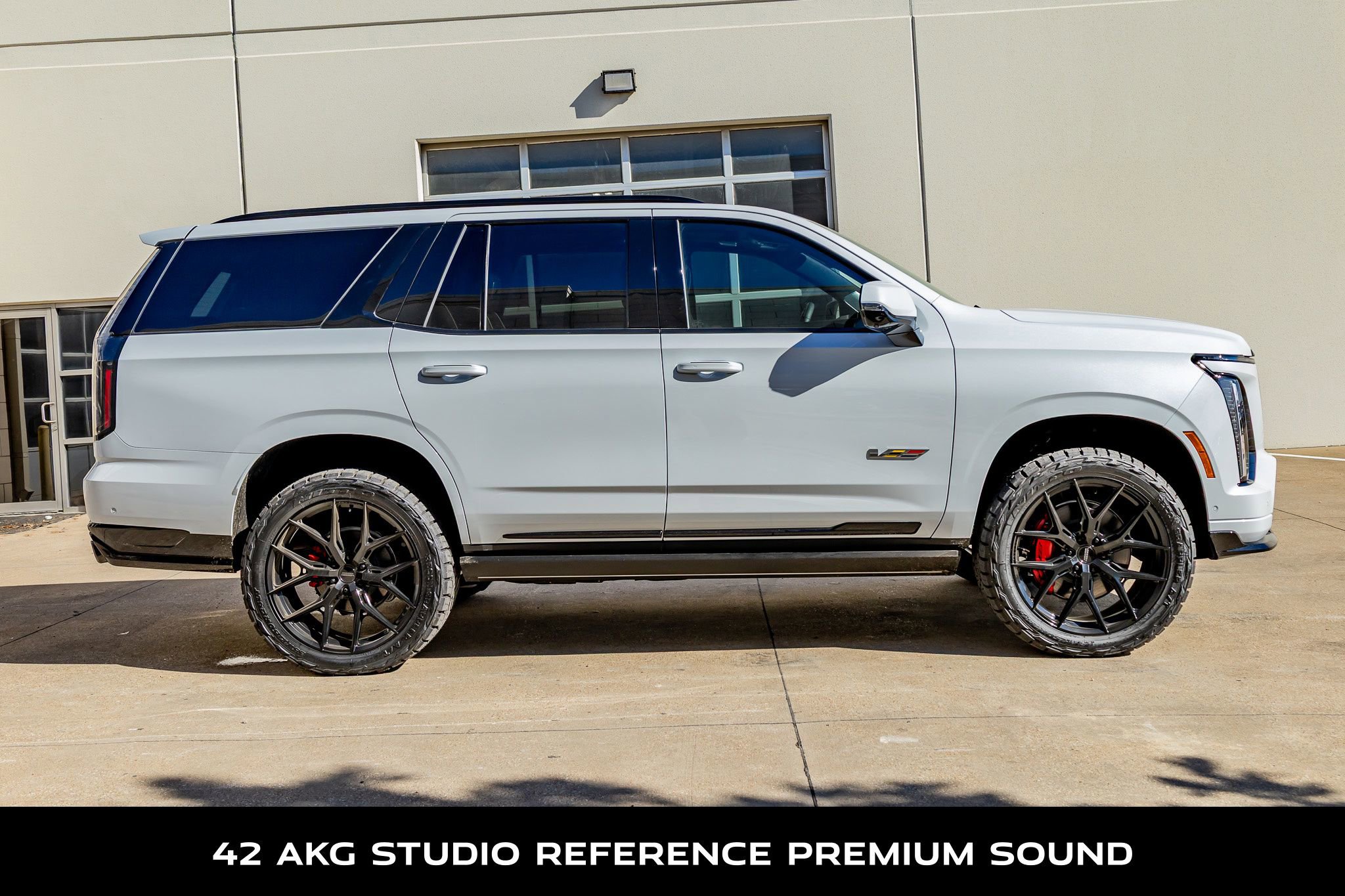 Used 2026 Cadillac Escalade V AWD/4WD image 11