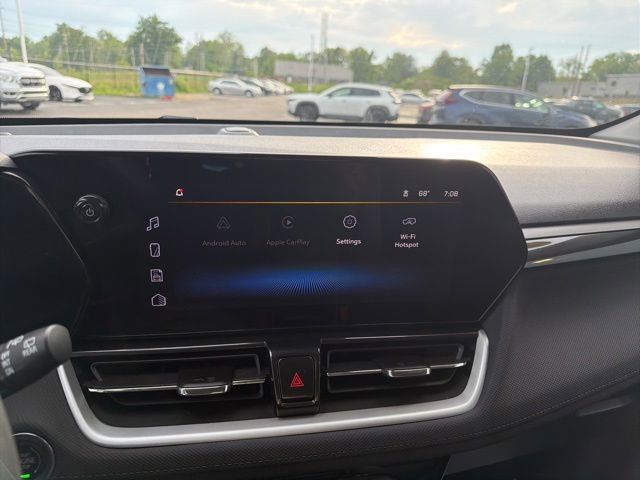 Used 2026 Chevrolet TrailBlazer LT AWD/4WD image 36