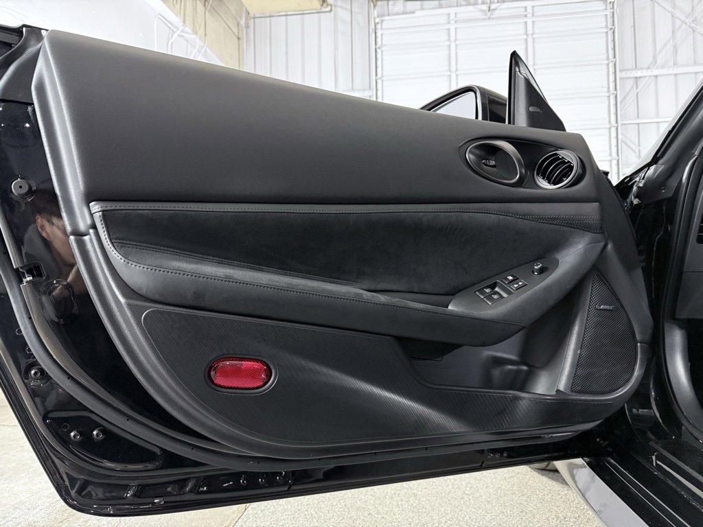 Used 2025 Nissan Z Performance w/ Floor Mat Package image 21
