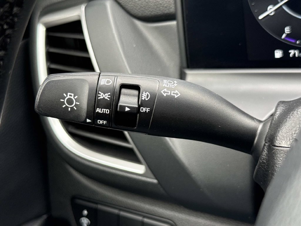 Used 2024 Kia Seltos SX w/ SX Sunroof Package AWD/4WD image 11