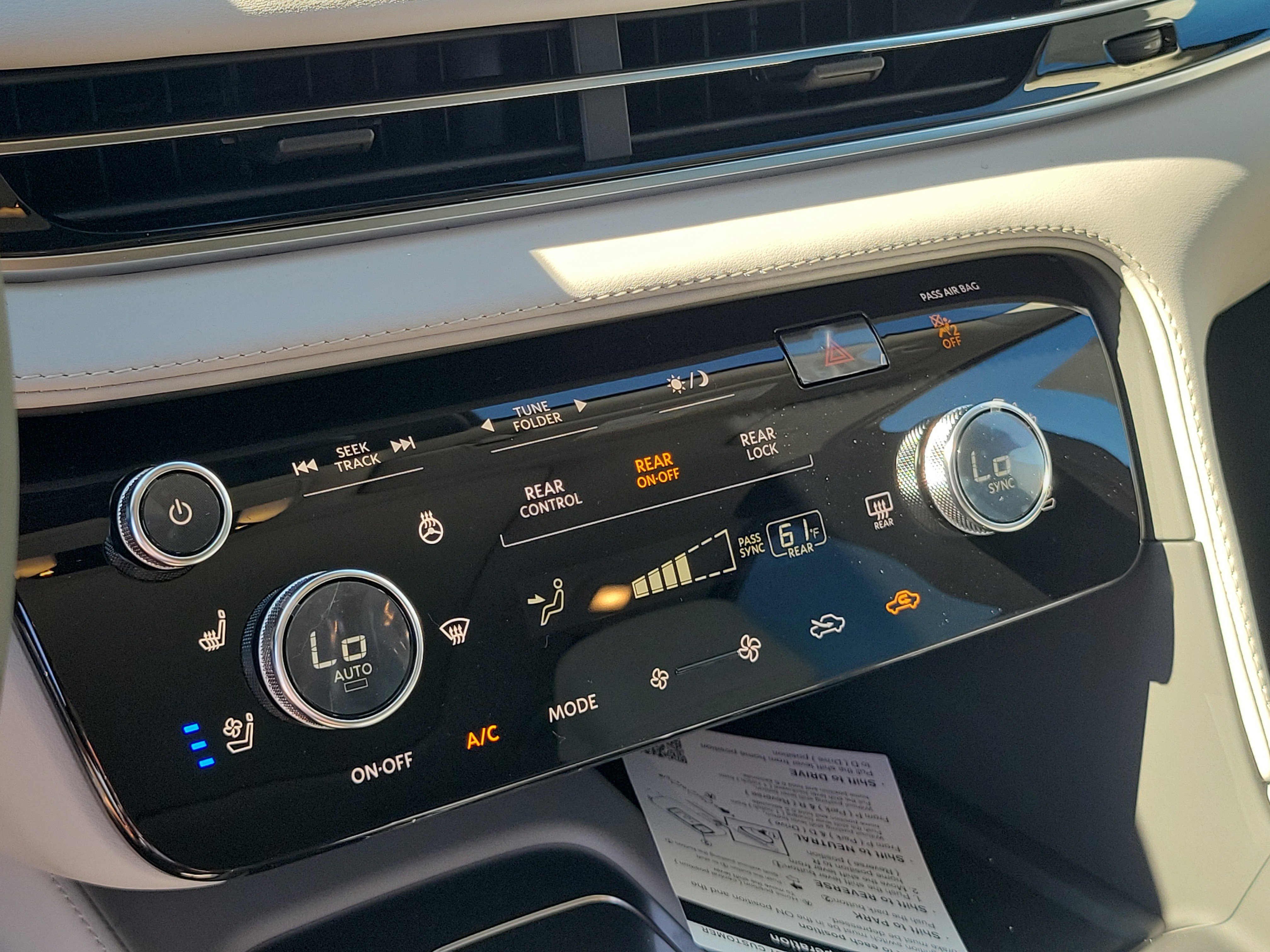 New 2026 INFINITI QX60 Luxe w/ Cargo Package image 18