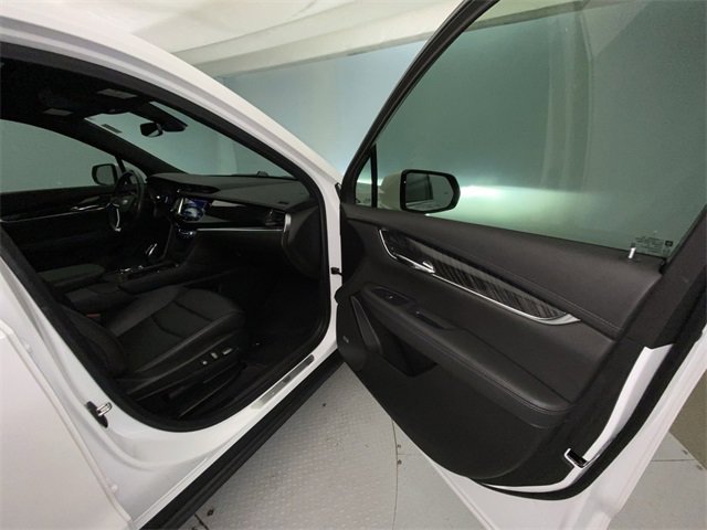 Used 2021 Cadillac XT6 Premium Luxury image 26