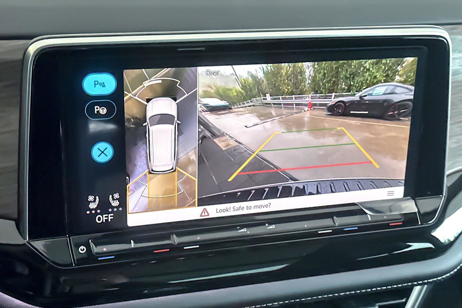 New 2026 Volkswagen Atlas SEL Premium R-Line image 18