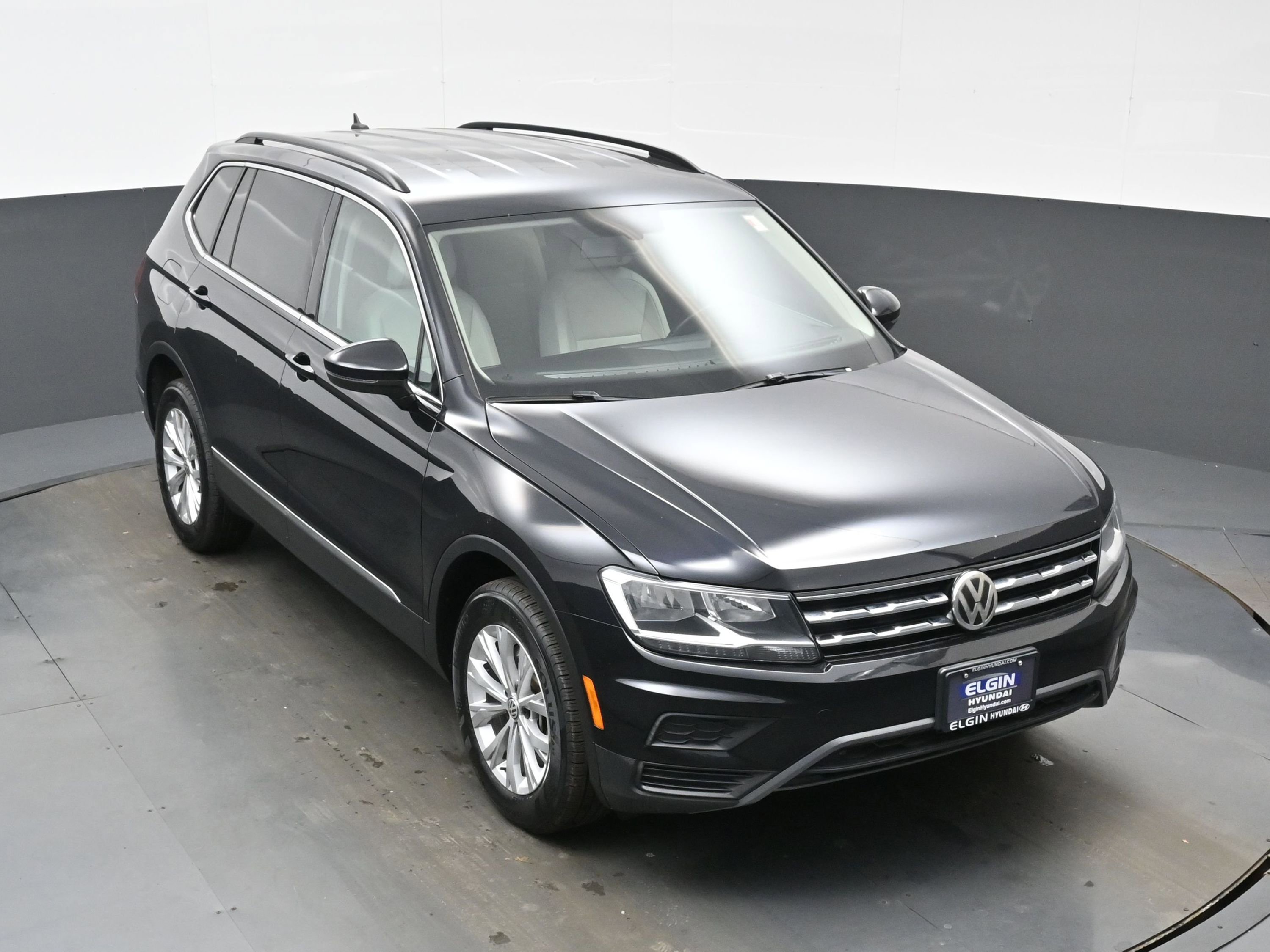 Used 2018 Volkswagen Tiguan SE image 39