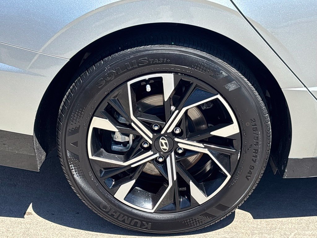 Used 2025 Hyundai Sonata SEL FWD image 27