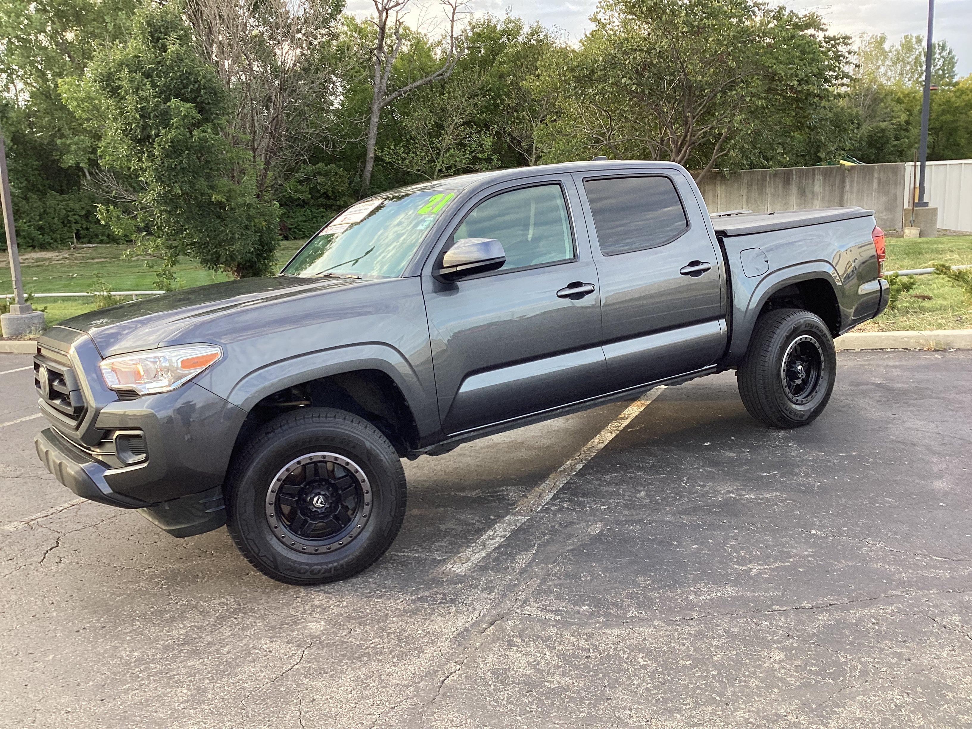 Certified 2021 Toyota Tacoma SR AWD/4WD image 25