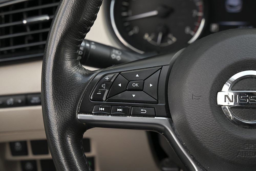 Used 2018 Nissan Rogue Sport SL image 21