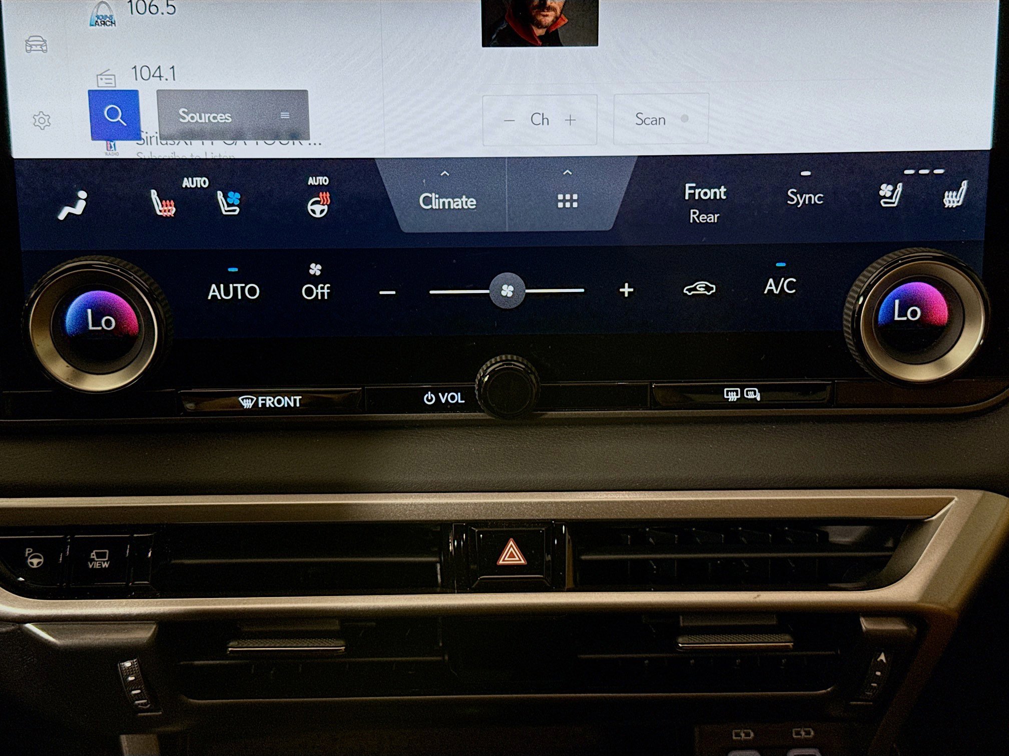 Used 2025 Lexus RX 350 Premium Plus w/ Convenience Package image 17