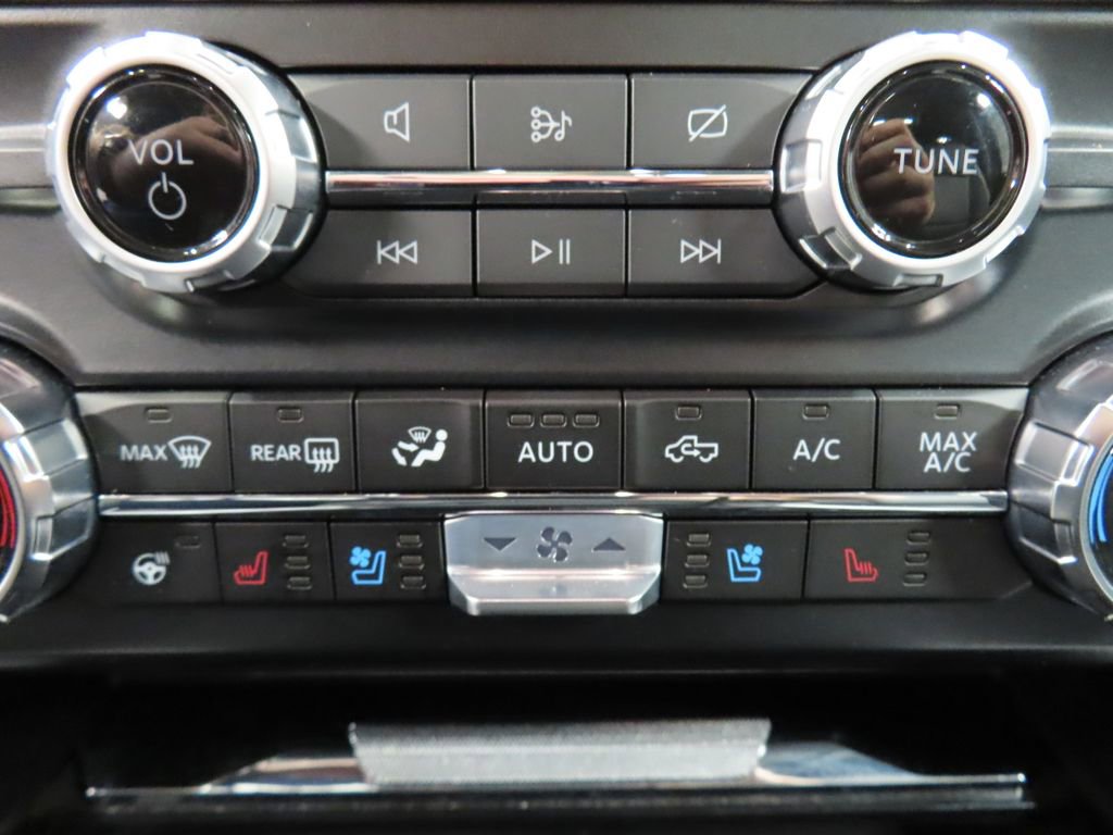 Used 2023 Ford F250 Lariat w/ Lariat Ultimate Package image 71