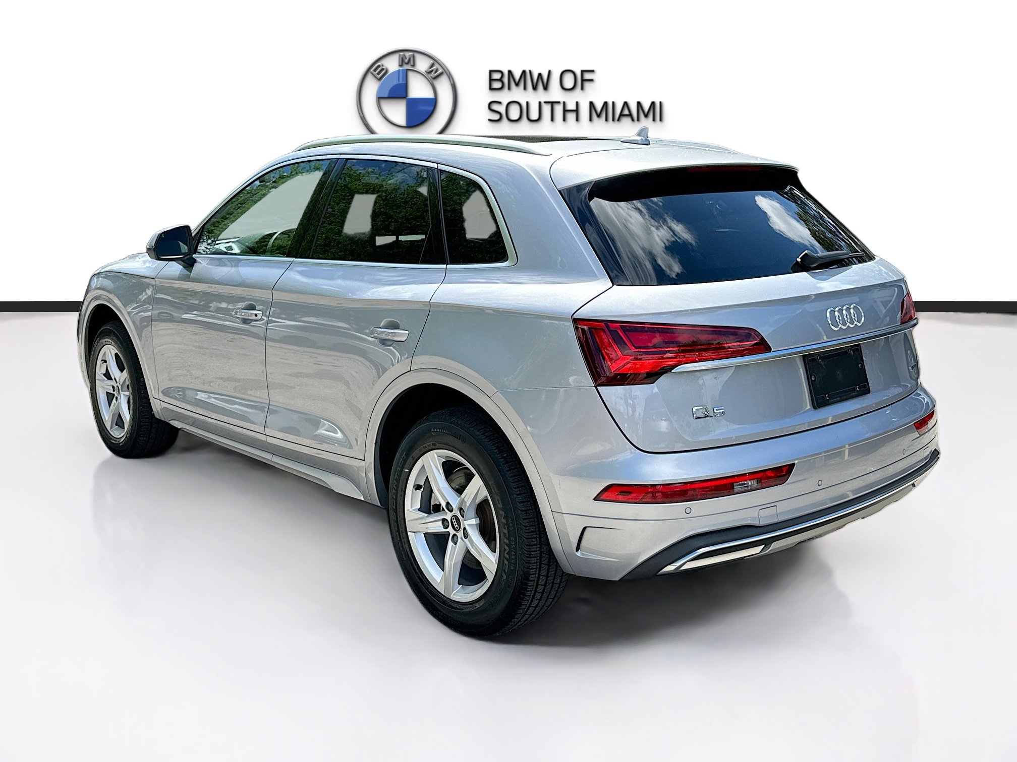 Used 2023 Audi Q5 2.0T Premium w/ Convenience Package image 5