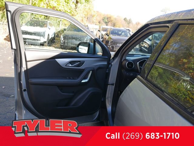 Used 2025 Chevrolet Blazer LT image 20