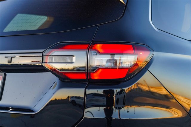 Used 2023 Honda Pilot EX-L image 11