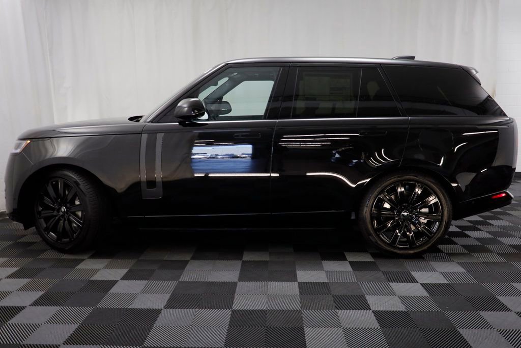 New 2025 Land Rover Range Rover SE AWD/4WD image 6