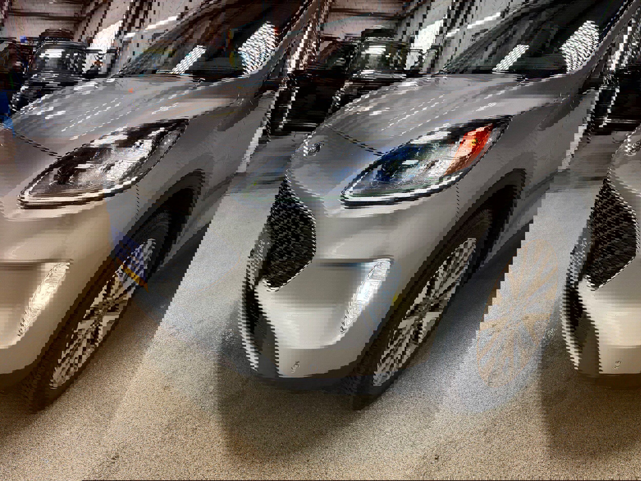 Certified 2022 Ford Escape Titanium image 32