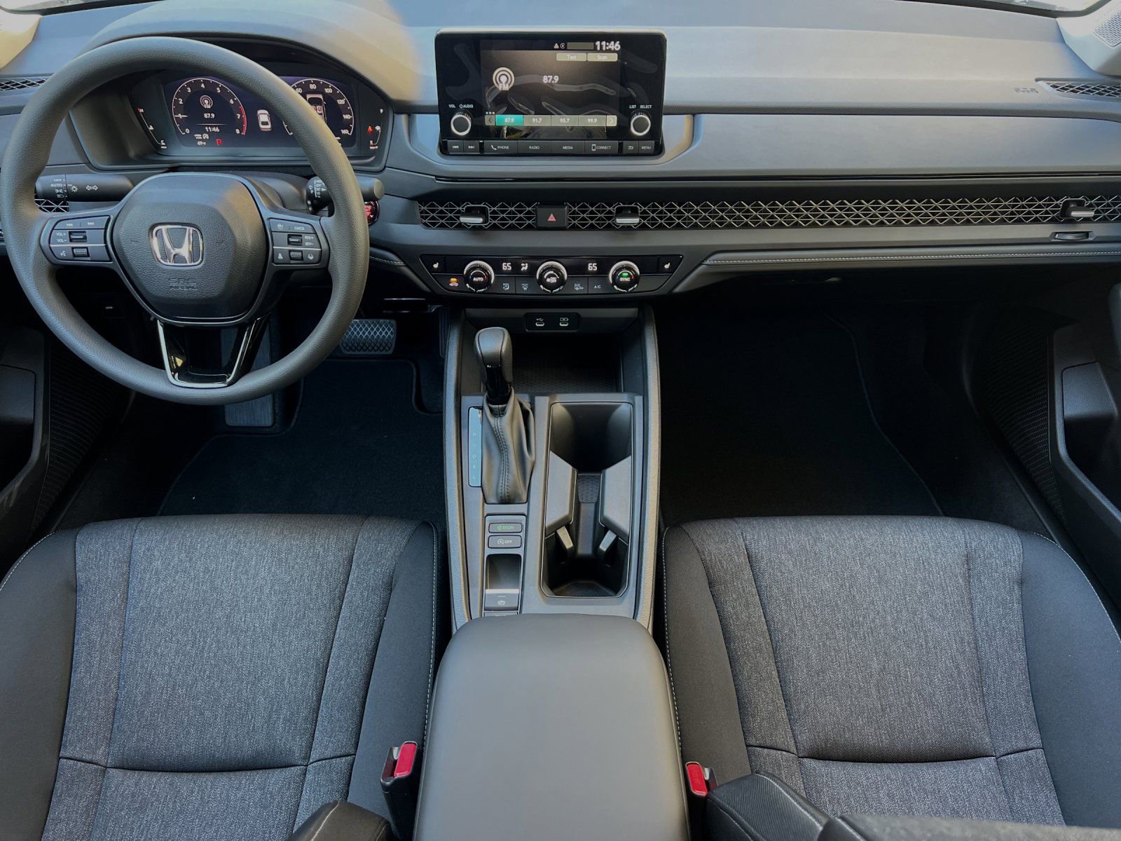 Certified 2025 Honda Accord SE image 13