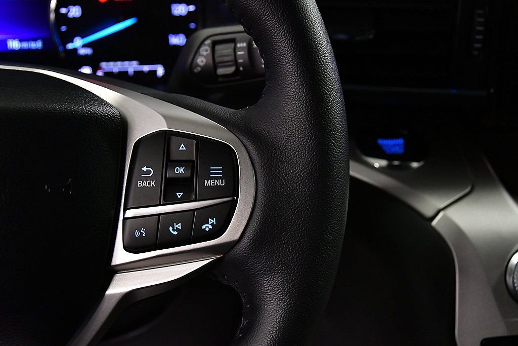 Used 2024 Ford Explorer XLT w/ Equipment Group 202A AWD/4WD image 22