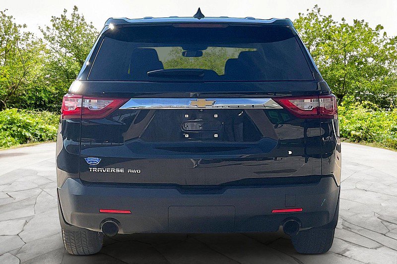 Used 2020 Chevrolet Traverse LS AWD/4WD image 5