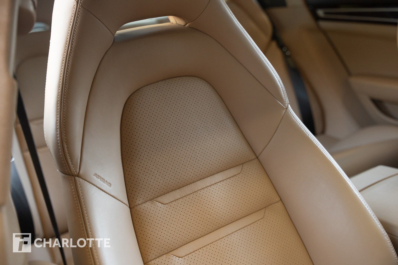 Used 2023 Porsche Panamera GTS image 29