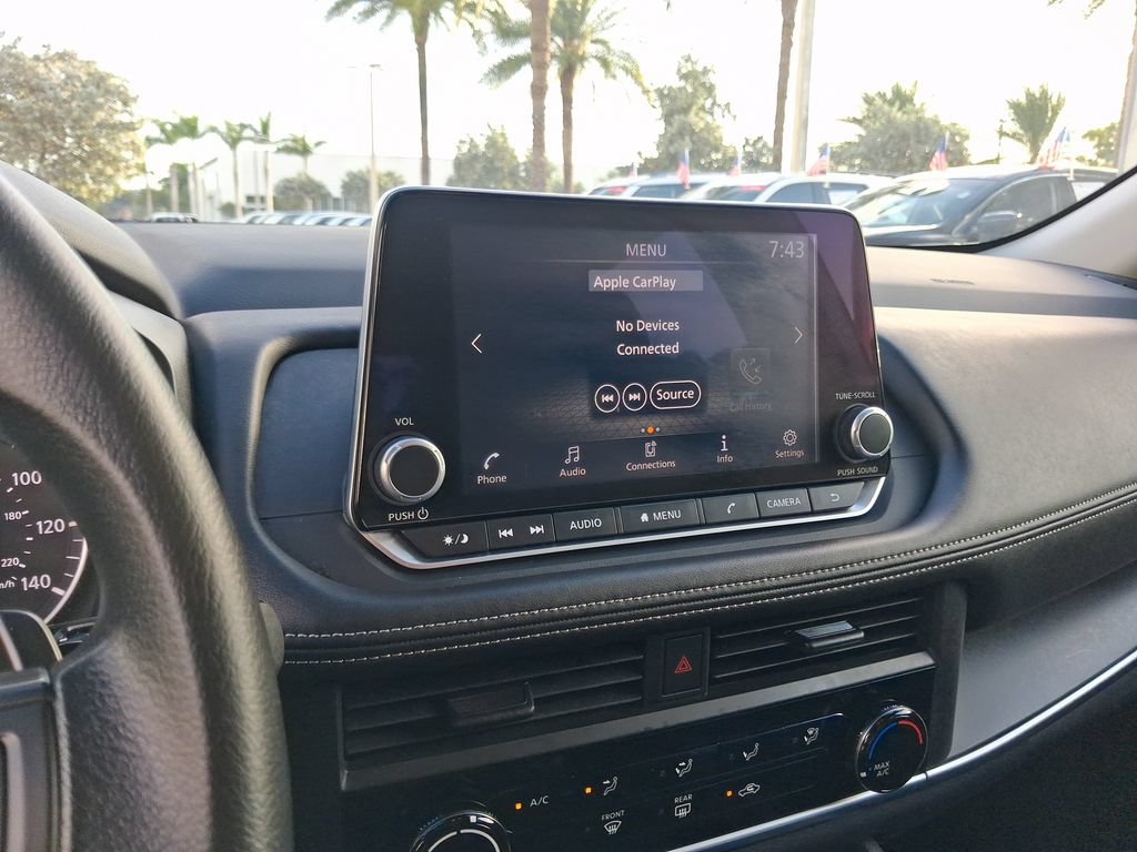 Certified 2025 Nissan Rogue S FWD image 21