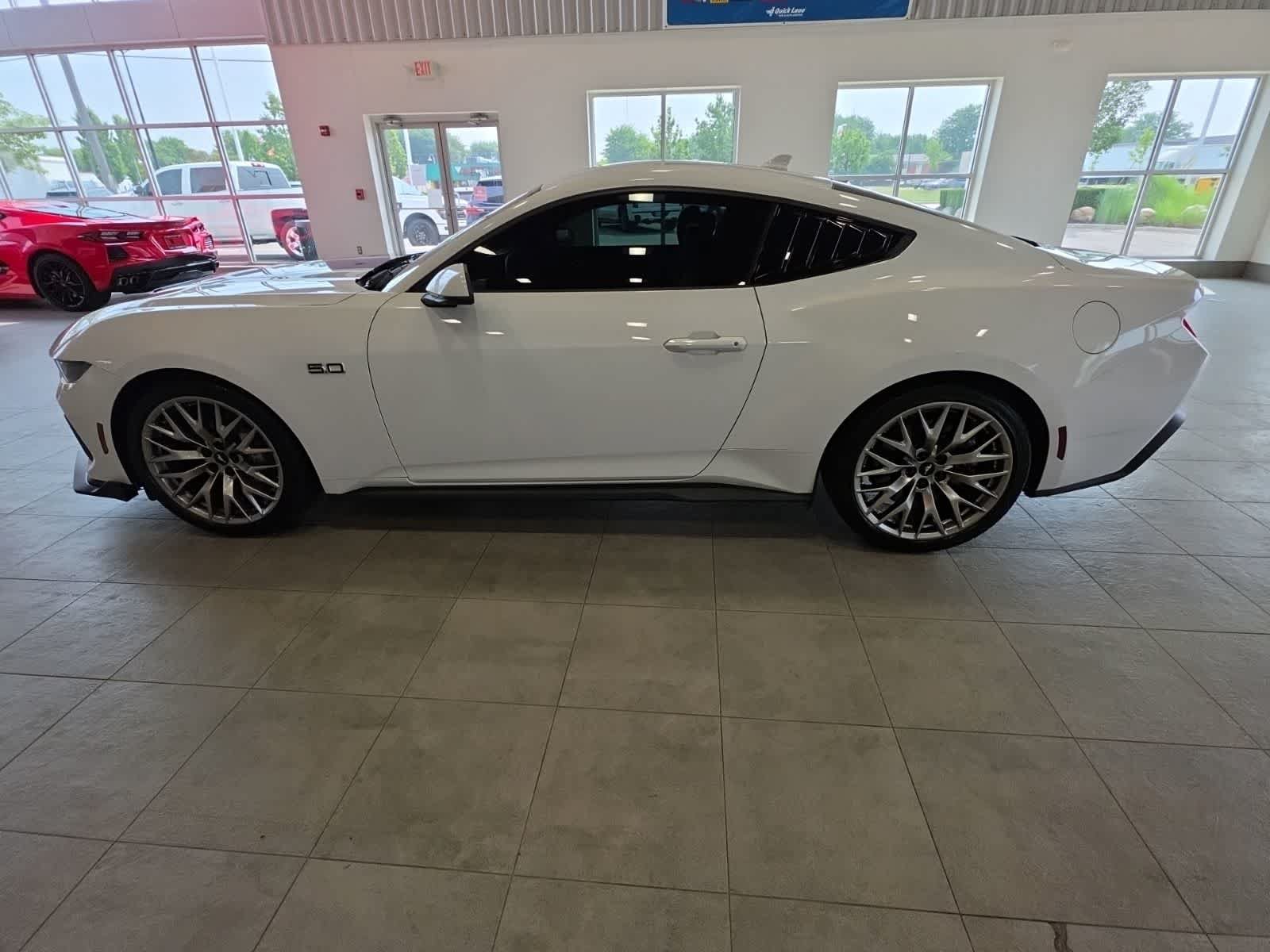 Used 2025 Ford Mustang GT Premium RWD image 12