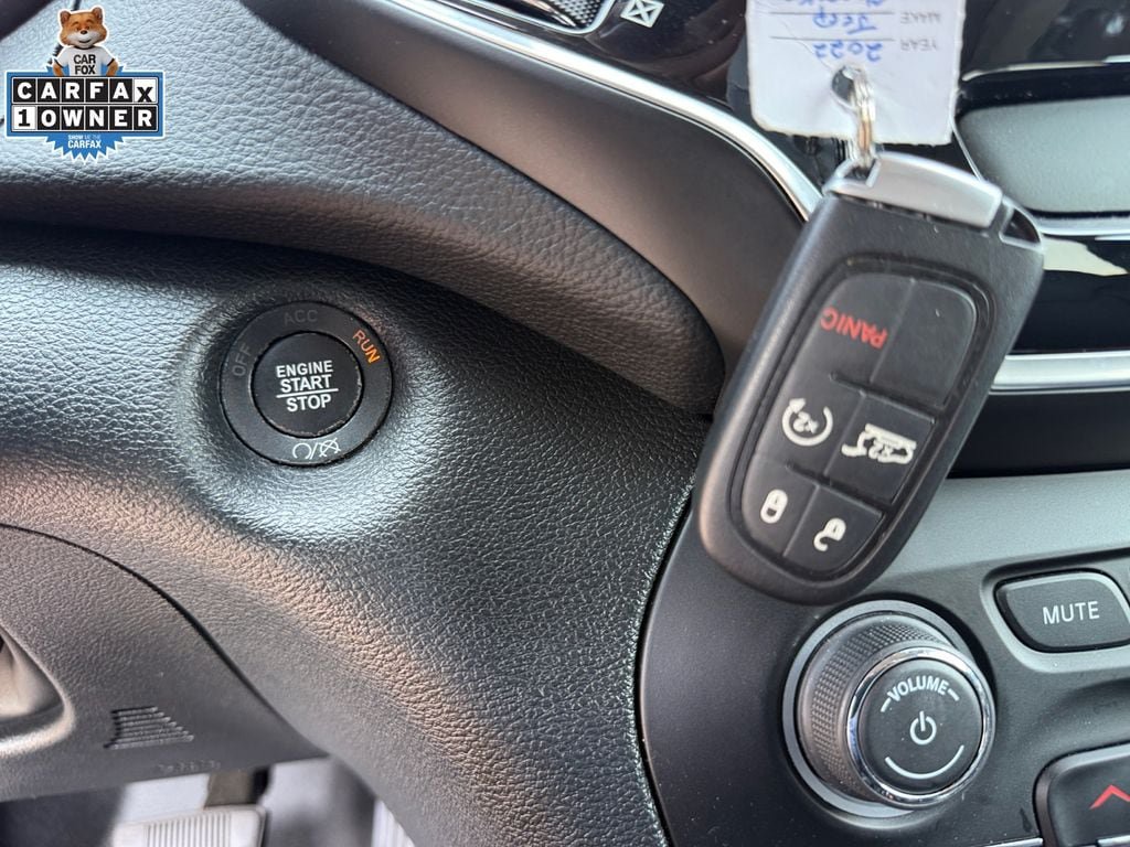 Certified 2022 Jeep Cherokee Limited AWD/4WD image 29