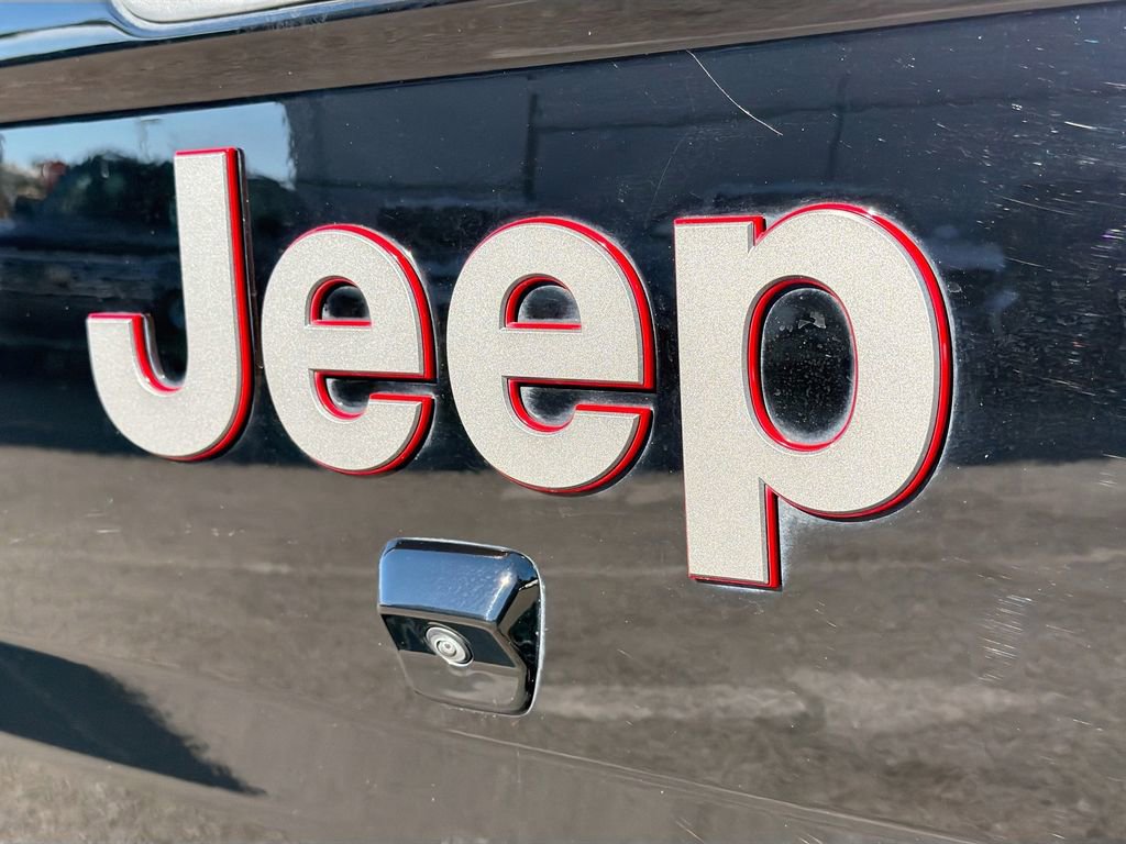 Used 2020 Jeep Gladiator Rubicon AWD/4WD image 11