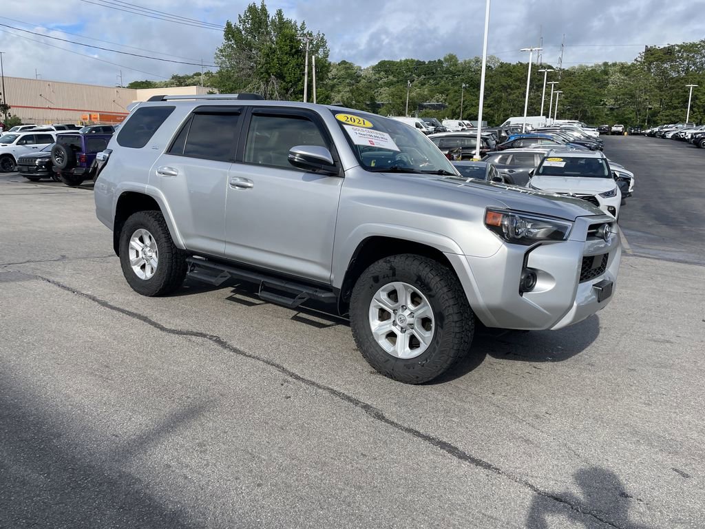 Used 2021 Toyota 4Runner SR5 Premium w/ Moonroof Package AWD/4WD image 6